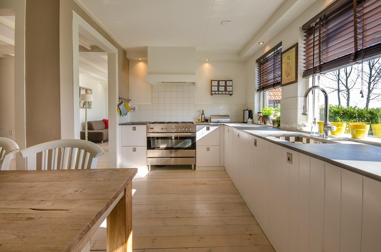 Moderne keuken met bio-based isolatiematerialen.